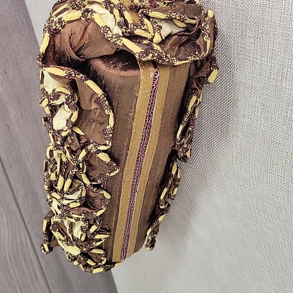 Mary Frances Small Framed Beaded Handbag Purse - Picture 11 of 15